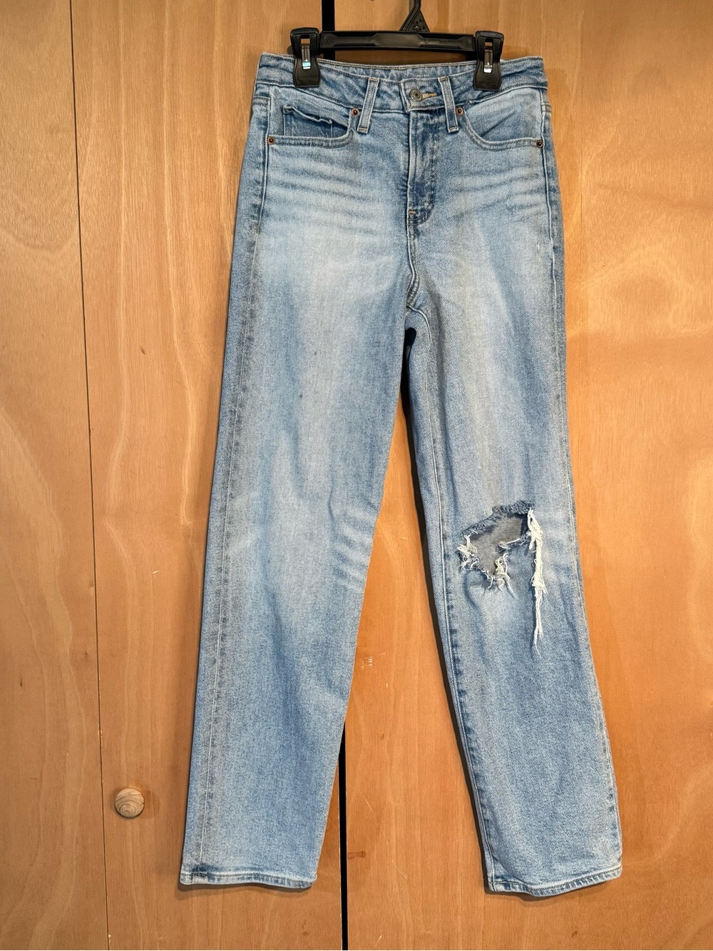 Old Navy Light Wash Straight Leg Jeans with Knee Distress o.g. Loose size 2